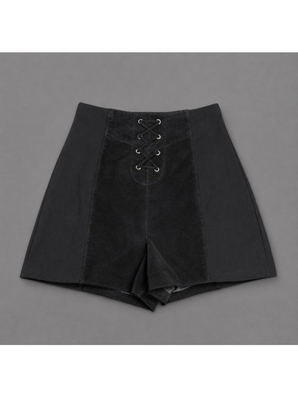 Vintage 90s/Y2K WILSONS Leather Womens L Black Tie-Front Shorts Suede/Cotton NWT